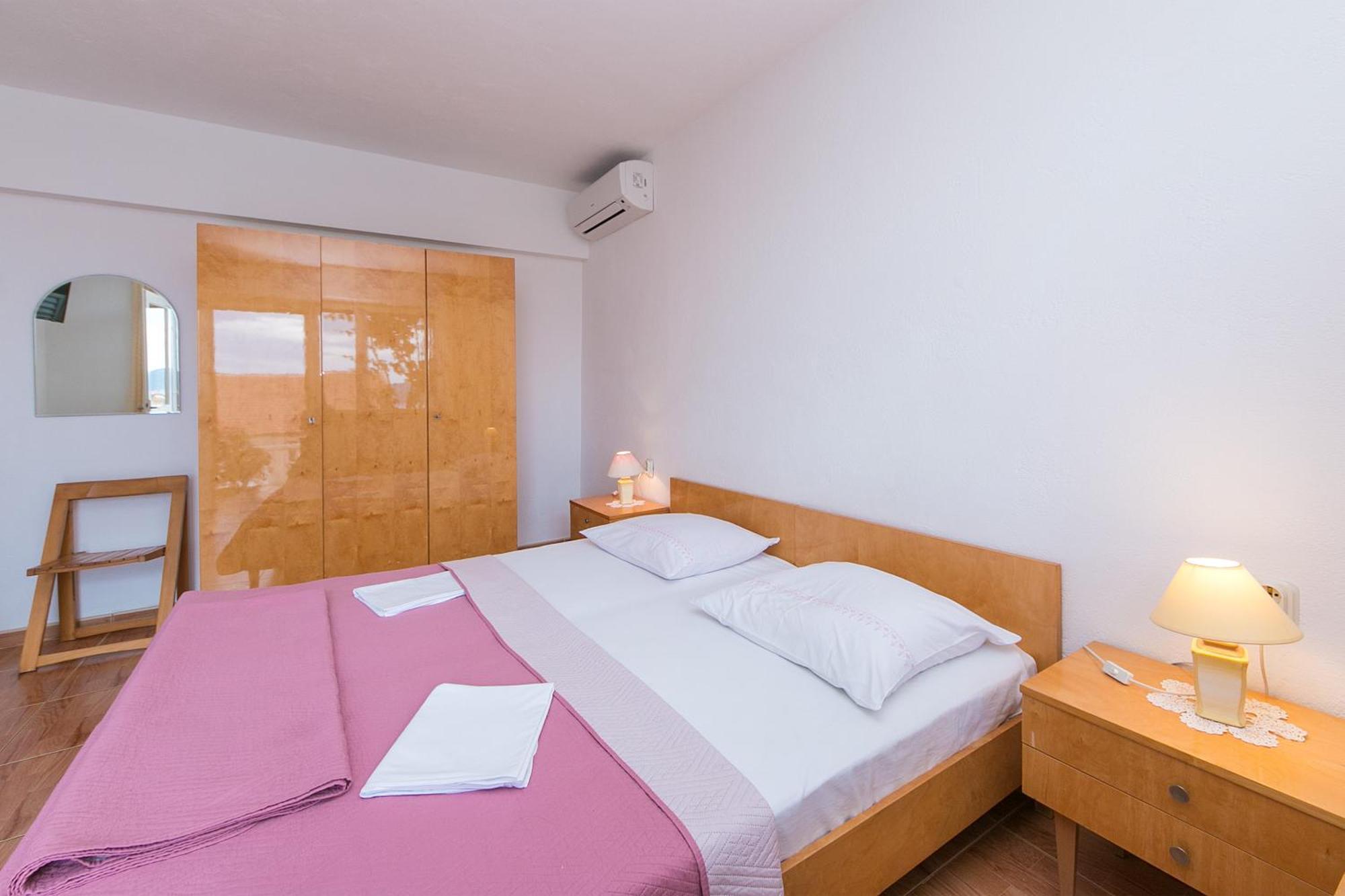Apartments And Rooms By The Sea Brela, Makarska - 2752 客房 照片