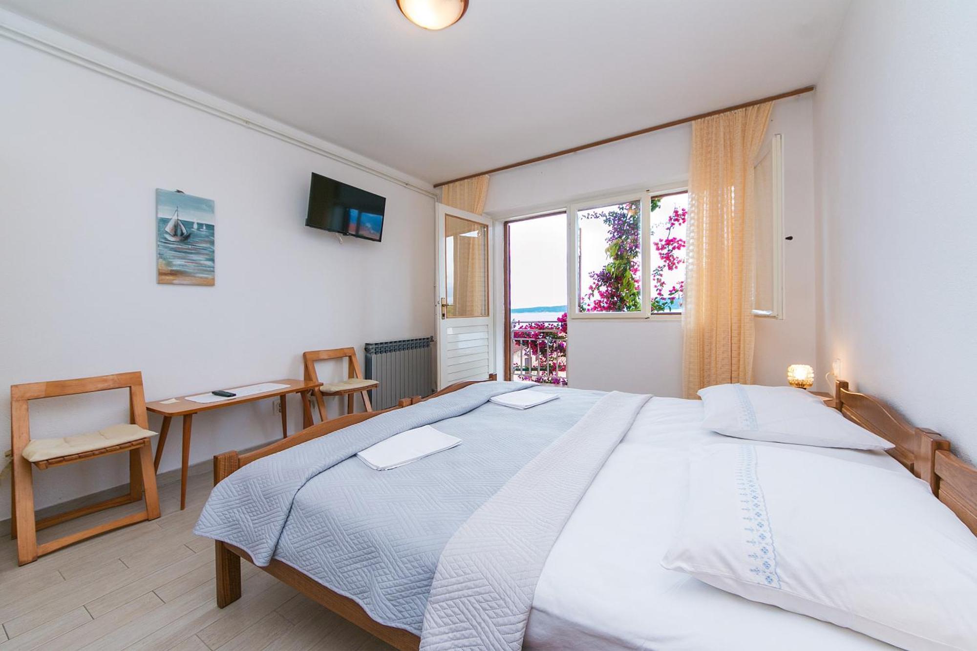 Apartments And Rooms By The Sea Brela, Makarska - 2752 客房 照片