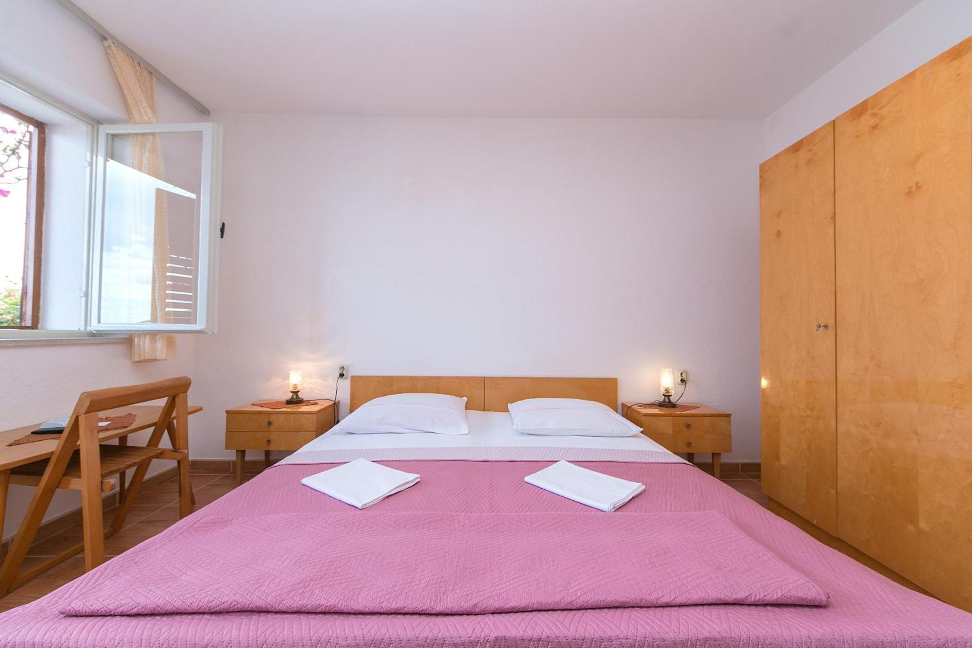 Apartments And Rooms By The Sea Brela, Makarska - 2752 客房 照片