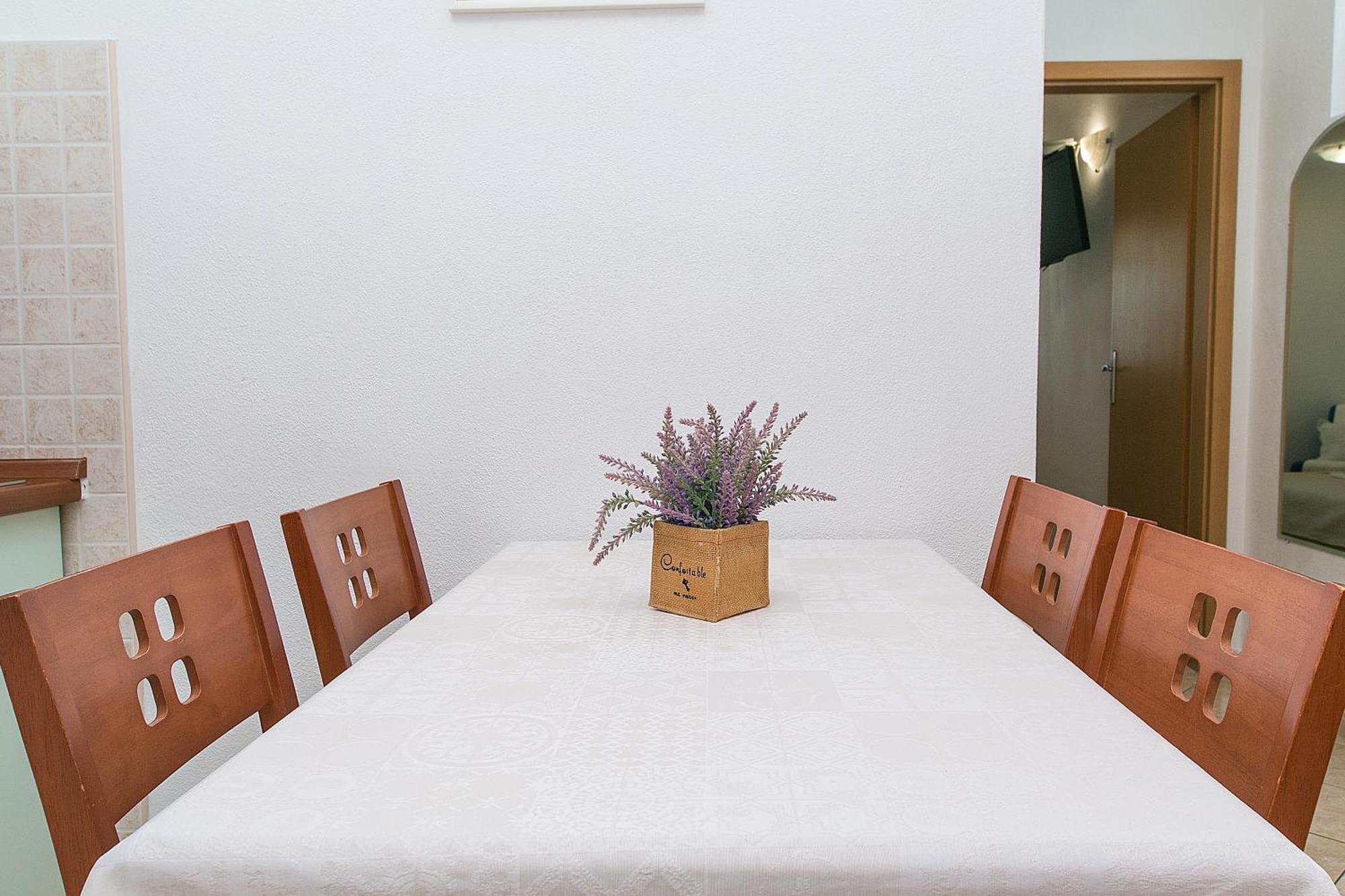 Apartments And Rooms By The Sea Brela, Makarska - 2752 客房 照片