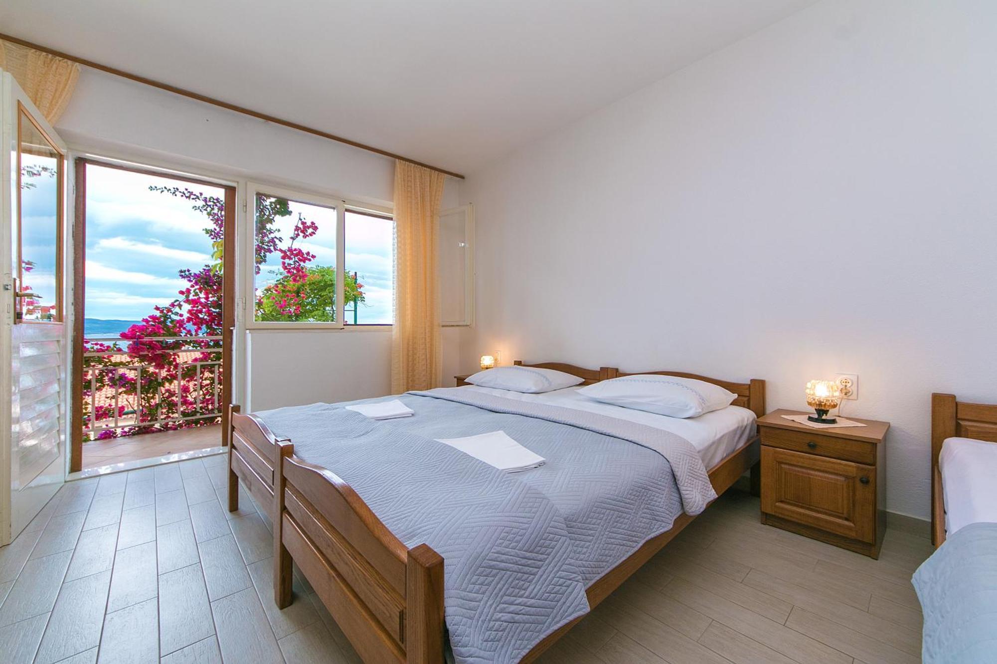 Apartments And Rooms By The Sea Brela, Makarska - 2752 外观 照片