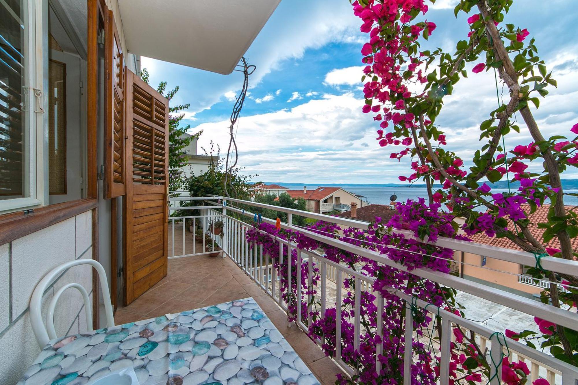 Apartments And Rooms By The Sea Brela, Makarska - 2752 外观 照片