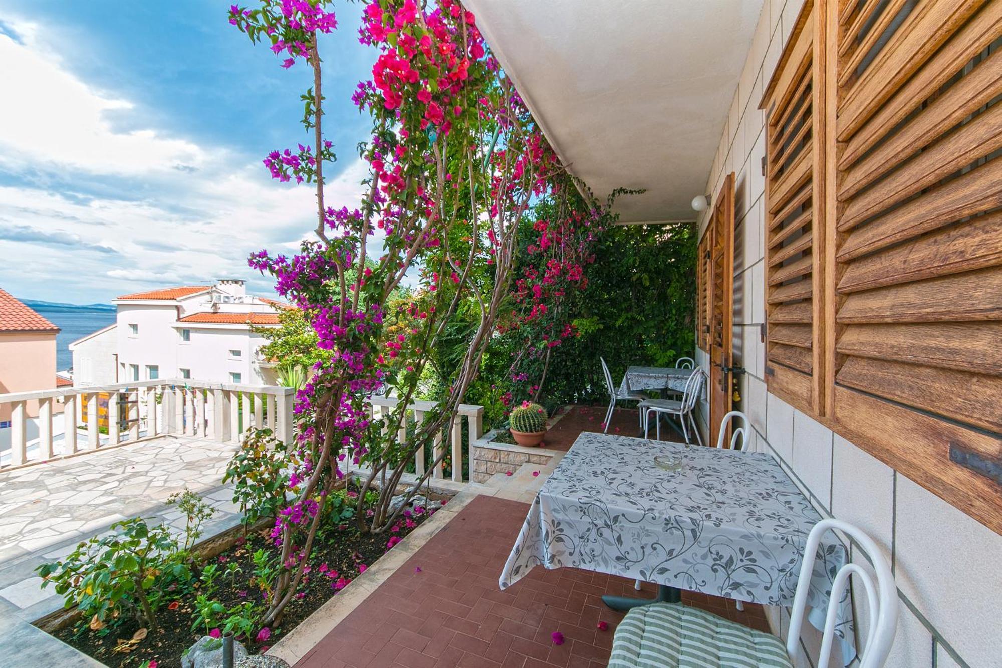 Apartments And Rooms By The Sea Brela, Makarska - 2752 外观 照片