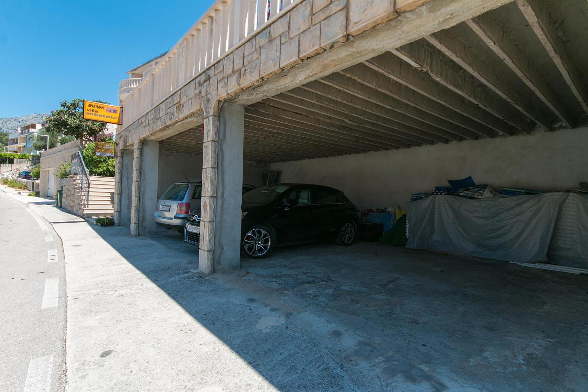 Apartments And Rooms By The Sea Brela, Makarska - 2752 外观 照片